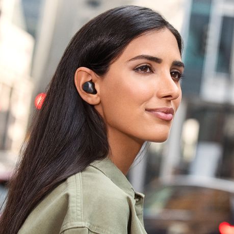 earbuds with hearthrough