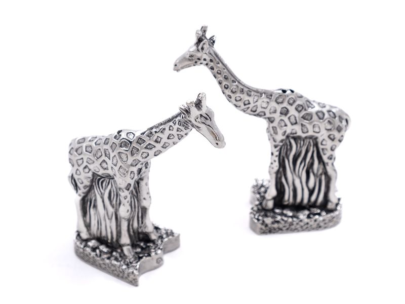 Earthangel Giraffe Salt and Pepper Set