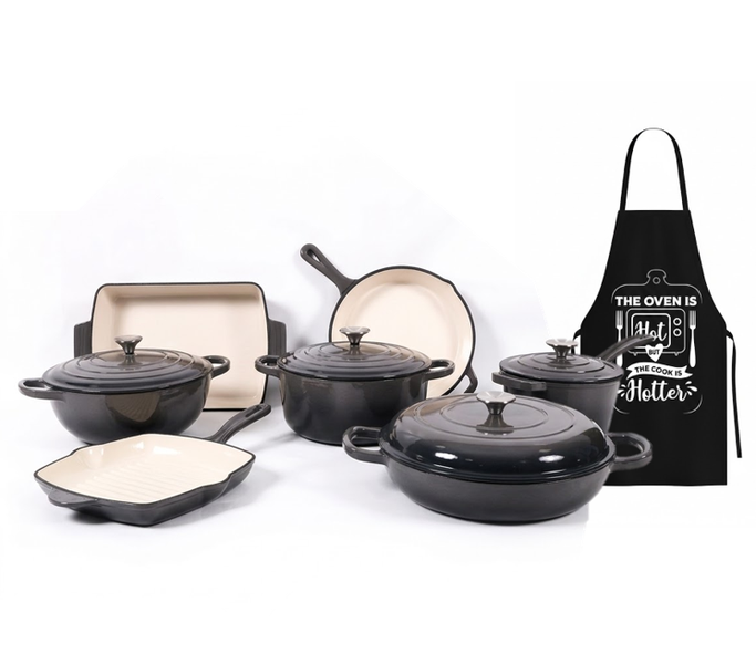 Casserole &amp; Bakeware With Apron image