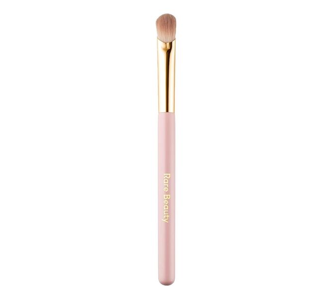 Rare Beauty - Stay Vulnerable All-Over Eyeshadow Brush