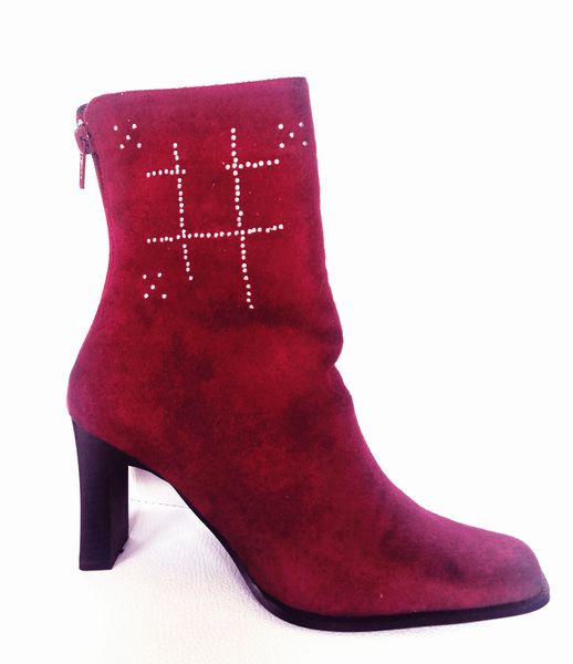 Lavanda Maroon Micro Fabric Heel Ankle Boots with Backside Zipper-PD2217M