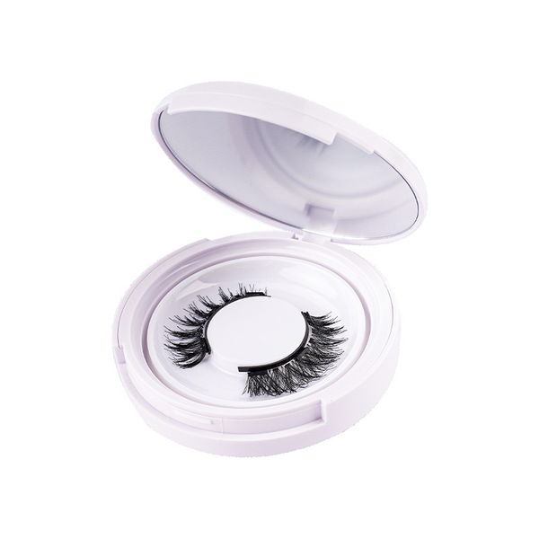 Magnetically thickens false eyelashes