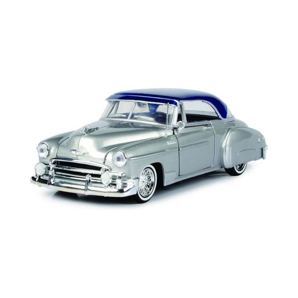 Motormax Get Low Series - 1950 Chevy Bel Air Lowrider Scale 1:24 - Silver