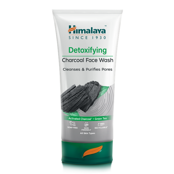 Himalaya Charcoal Detoxifying Face Wash (150ml)