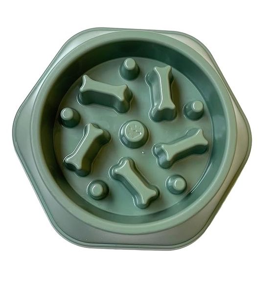 Plastic Slow Feeding Pet Bowl - Non-Slip Dog &amp; Cat Food Bowl