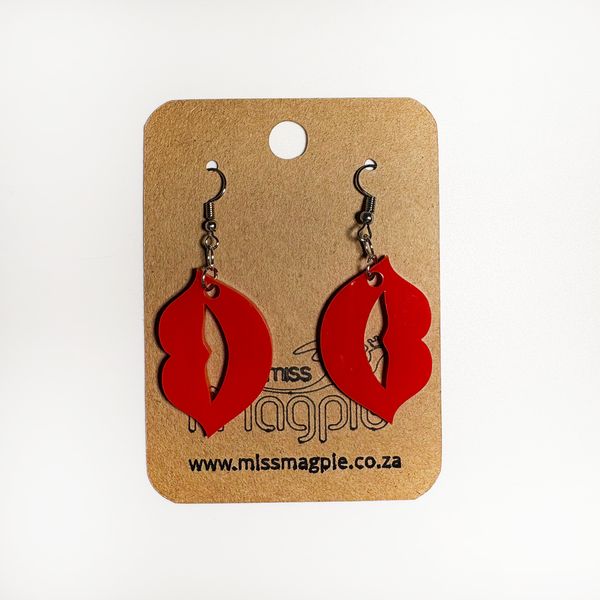 Miss Magpie Kiss Me Earrings