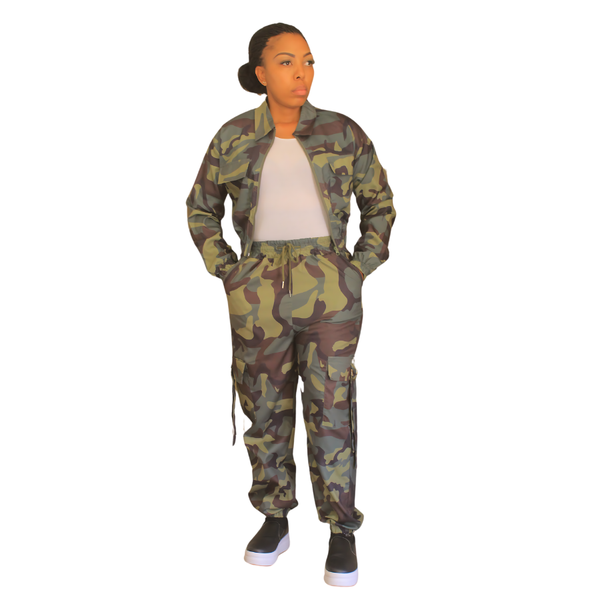 Aries Collection Women's Cargo Camouflage Two-Piece Set
