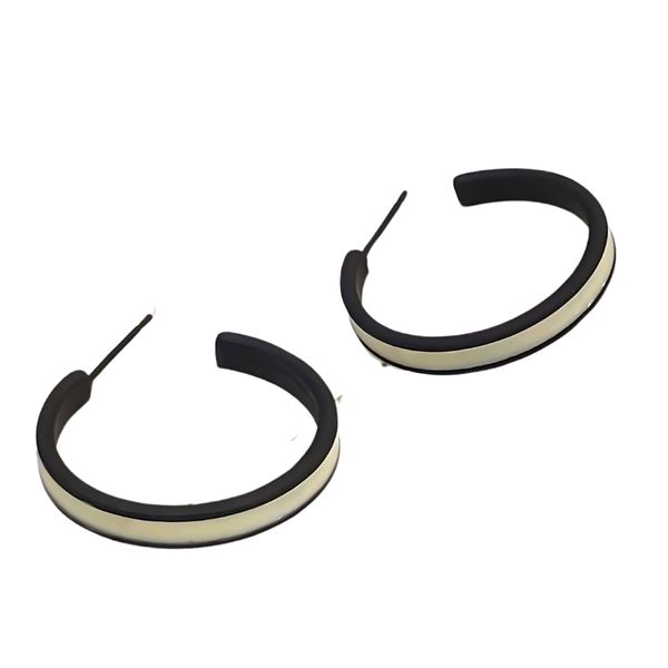 Po'di Grazia - Black and White Frosted Hoop Earrings, Gift Set