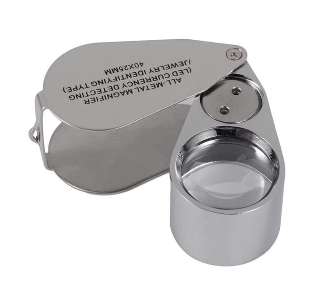 40X Magnification LED Jewelers Loupe (Batteries Included)