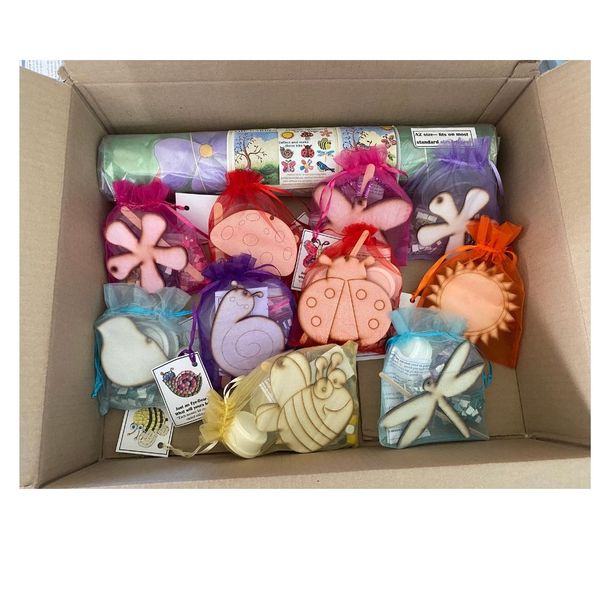 Mosaic Craft Kit with Magnets - The Garden