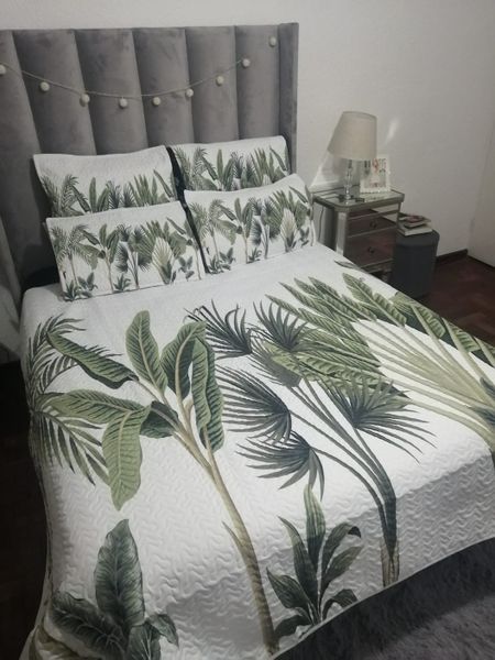 5 Piece Quilt Set Green Leave Bedspread Set image