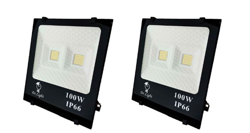 2 DrLight FLY 100W SMD LED Flood Lights For Outdoor