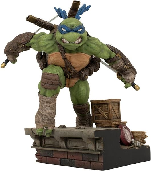 Teenage Mutant Ninja Turtle Gallery Leonardo PVC Statue