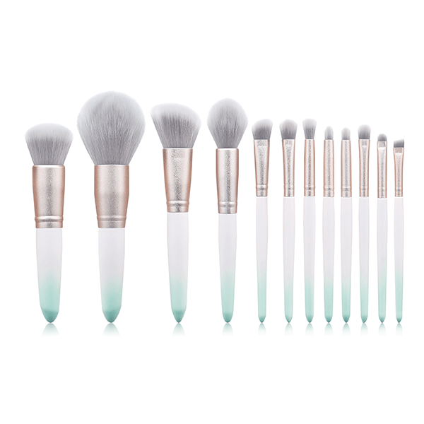 12 Piece Blue Ombre Makeup Brush Set with Pouch