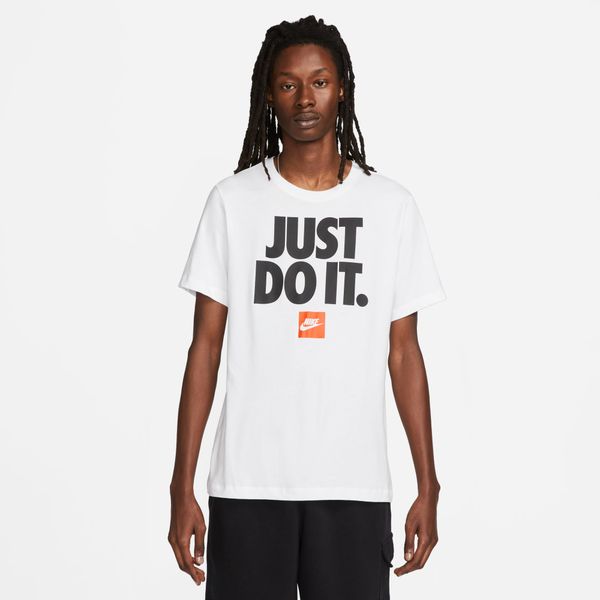 Nike Men's Sportswear Short Sleeve T-Shirt
