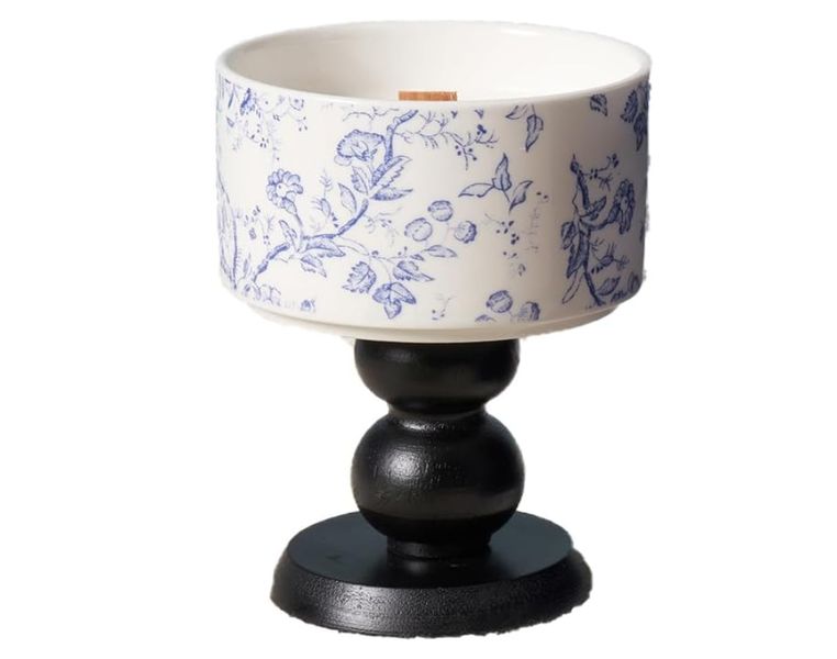 Advanced Aromatherapy Candle Blue and White Porcelain Soy Wax Aromatherapy,