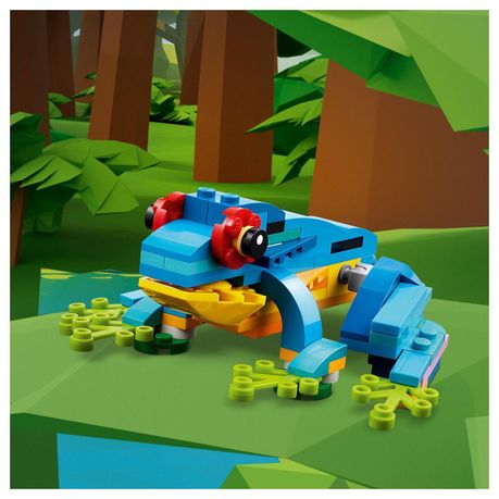 253 pieces, LEGO Creator 3 in 1 Exotic Parrot to Frog to Fish Animal  Figures.