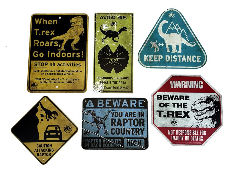 Jurassic World Metal Warning Signs Set
