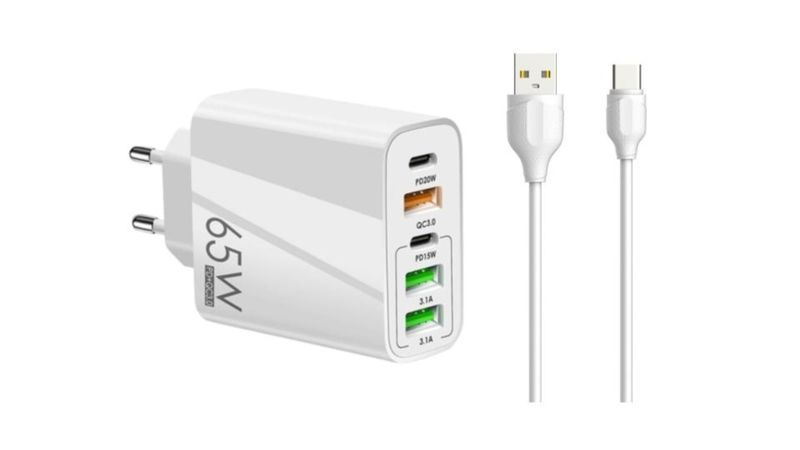 3Usb+2Pd 65W Fast Charger Travel Adapter With a Type C Charging cable