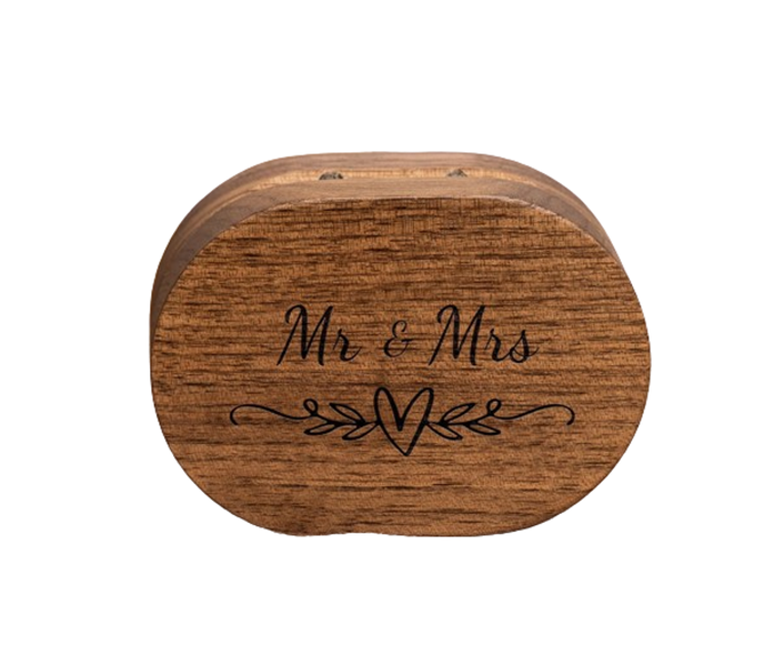 Walnut Wood ring box - Mr&amp;Mrs oval