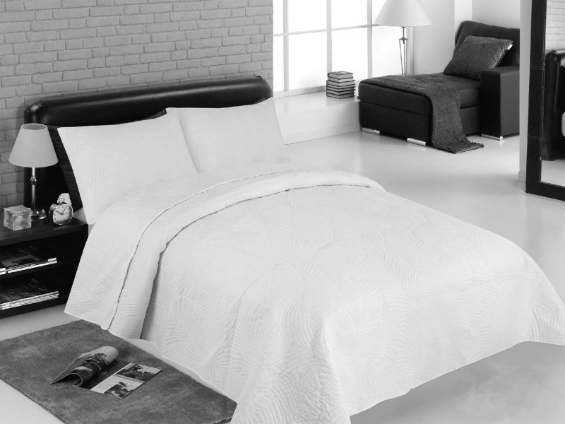 Legacy Leisure - Palm quilted sets - King Size