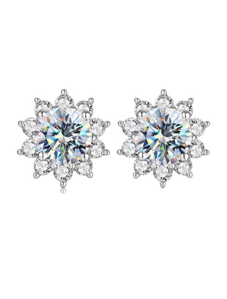 Radiant Elegance 0.5ct Moissanite Diamond Floral Studs