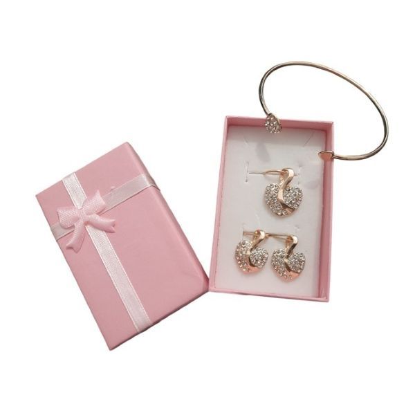Heart Jewellery Set - Necklace, Bracelet and Earrings - 4-Piece