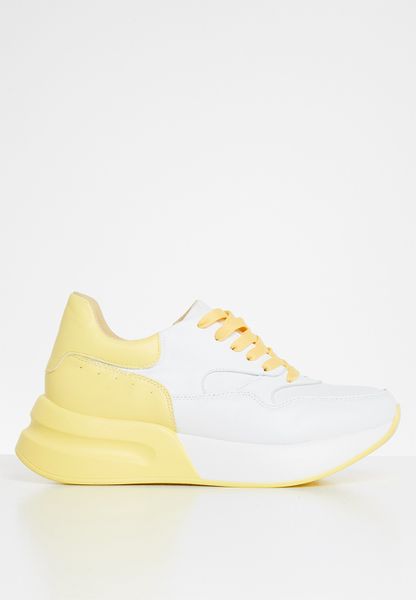 Women's Plum Cokolle Sneaker - Yellow1