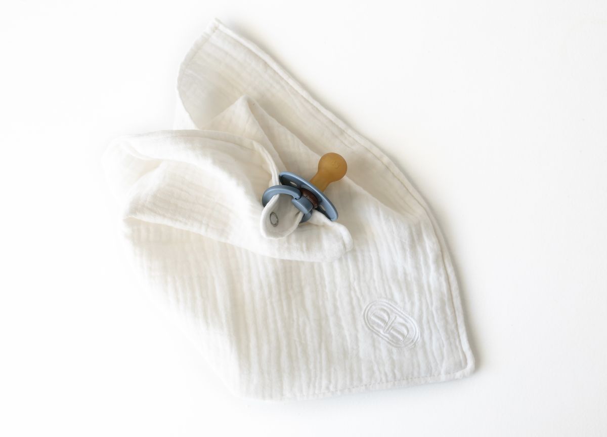 Dreamy Days Pacifier Holder Dummy Holder and Comforter Dream Dudu