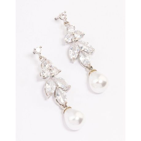 Lovisa Pearl Dangle Earrings(s)