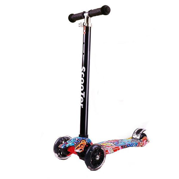 Kids 3 Wheels Graffiti Design Scooter With Luminous Wheels - Multicolor