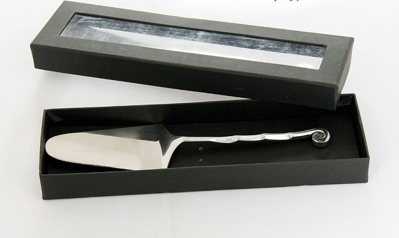Stainless Steel Cake Lifter with Curved Handle