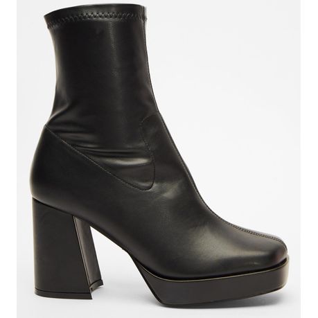 Quiz black ankle store boots