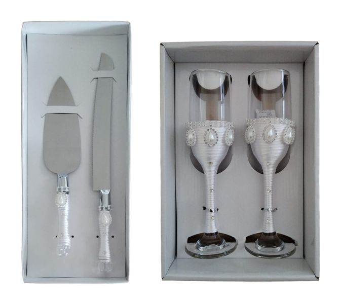 Wedding Cake Server Set with Matching Champagne Flutes - Black and White