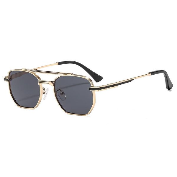 Vintage Square Metal SunGlasses Men Casual Designer Shades