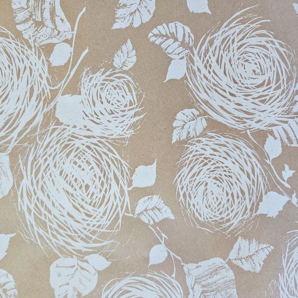 White Roses on Kraft Wrapping Paper - 10m Roll