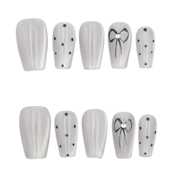 Nude Polka Bows - Reusable Hamade Press on Nails (S)