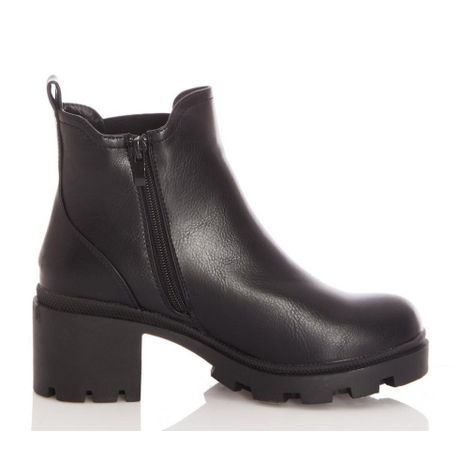 Quiz black hot sale ankle boots