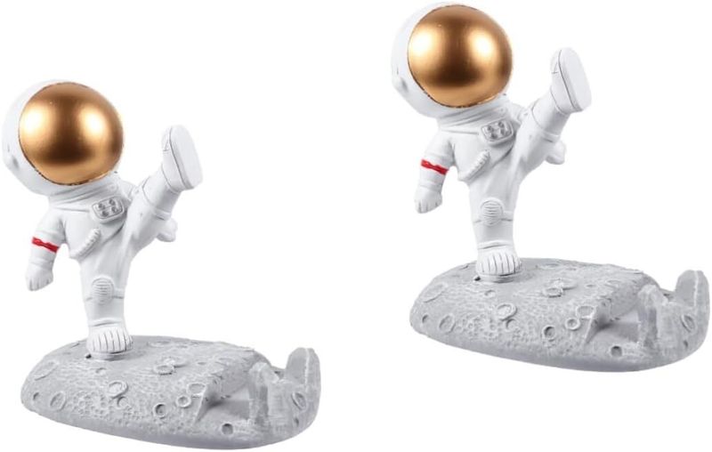 Astronaut Shape Resin Phone &amp; Tablet Stand Creative Desktop Ornament