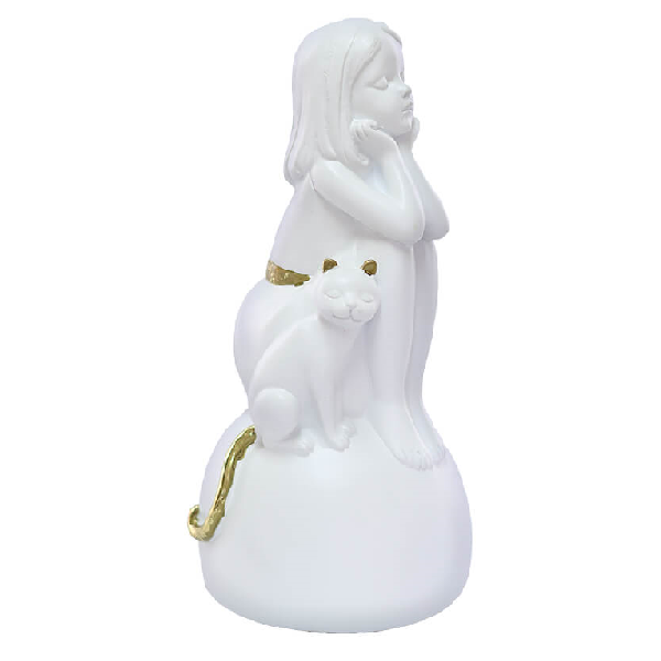 Mento White Girl With A Cat Sitting On A Ball