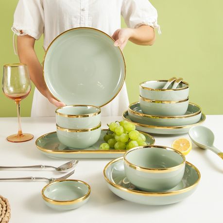 Gold trim outlet dinnerware