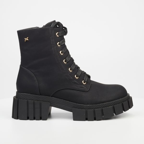 Rock &amp; Co Women's Black Round Toe Tpr Sole Boots image