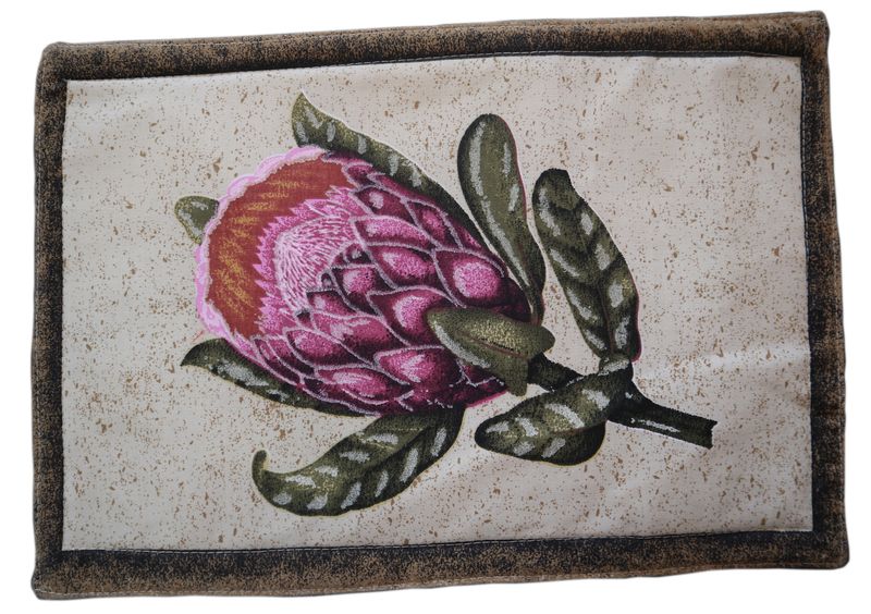 6 Piece Sheshwe Protea in Bloom Place mats 44cm x 30cm