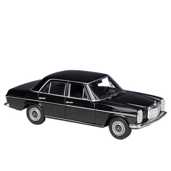 Mercedes-Benz 220 Black (Scale 1 : 24)