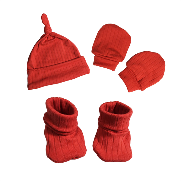 Baby Mittens, Knot Hat &amp; Bed Socks - Red
