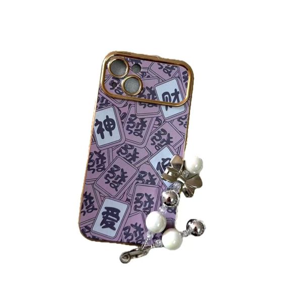 Stylish phone case with bracelet compatible with iPhone12/13/14/15/Pro/Max