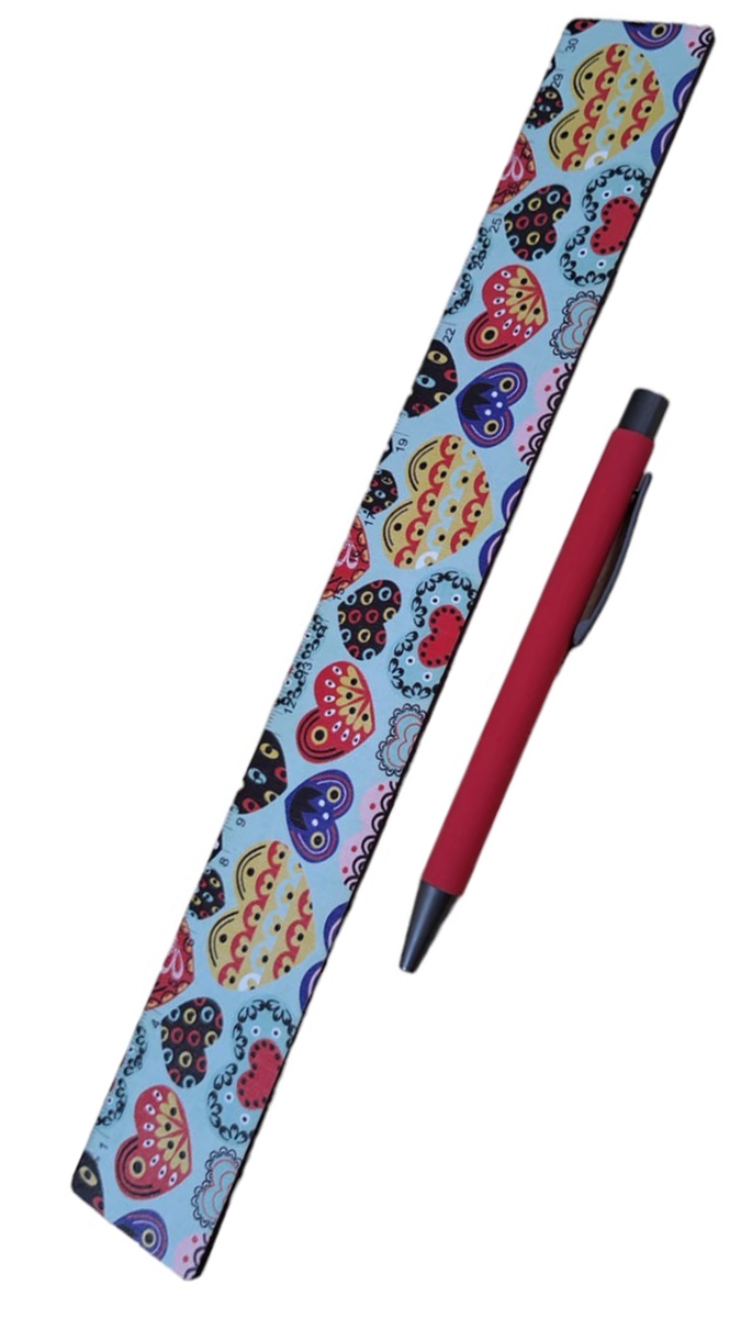 30cm Wooden Ruler & Ballpoint Pen Upright & Upsidedown Hearts Shop
