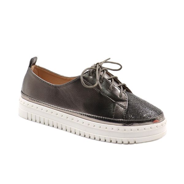 Ladies Front Beaded Lace Up Loafer