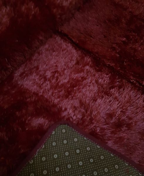 Large Premium Fluffy Carpet/Rug - Maroon