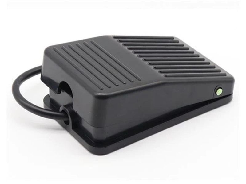 Foot Switch Momentary 10a/250vac